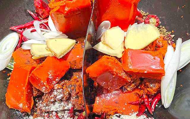 重庆火锅底料批发直销厂家