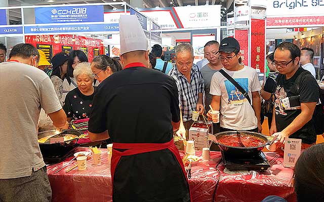 火锅底料厂家炒料