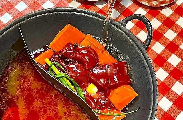 地摊火锅怎么收费