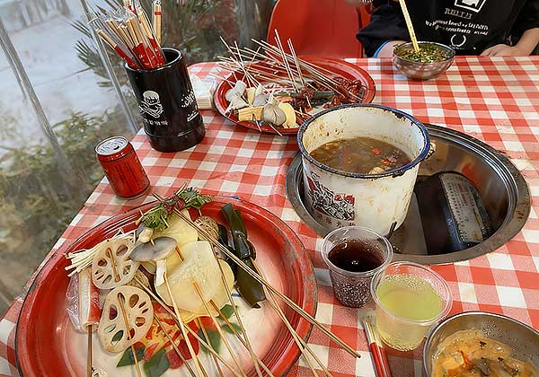 茉莉茶香串串小火锅乱象