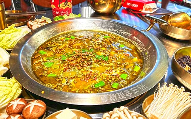 酸菜鱼火锅